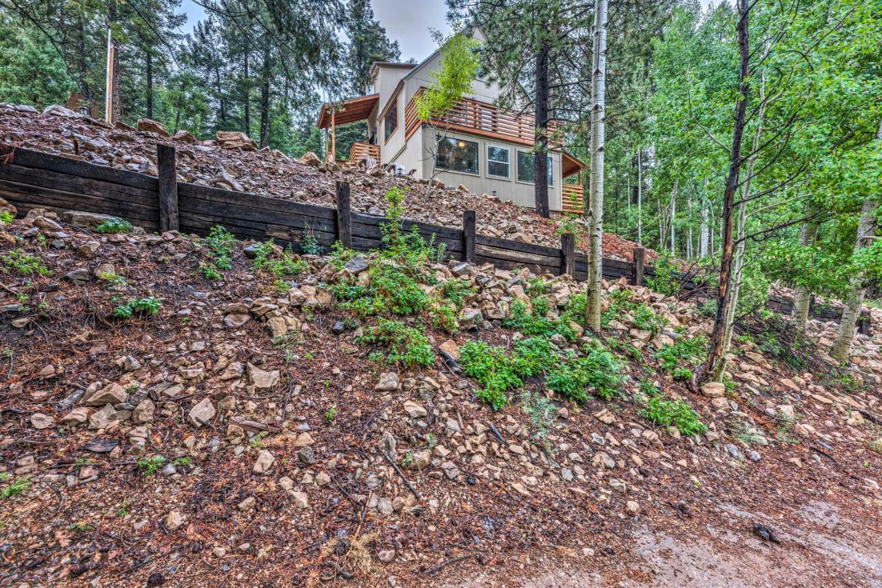 On The Rocks - A Modern Home With Decks And Views คลาวด์ครอฟท์ ภายนอก รูปภาพ